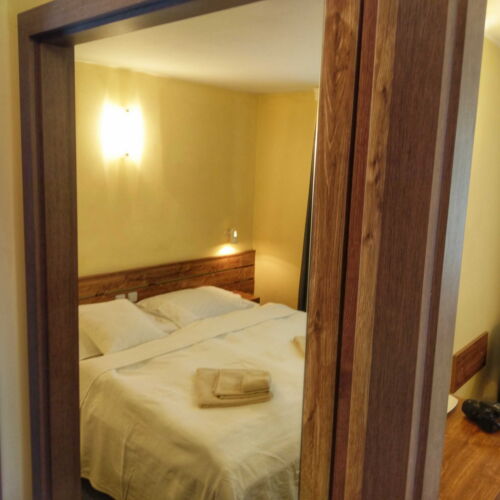 Twin Room (extra bed available)