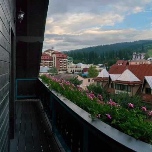 Rezydencja pokój 2-osobowy Junior z balkonem z 1 pomieszczeniem sypialnianym (możliwa dostawka)