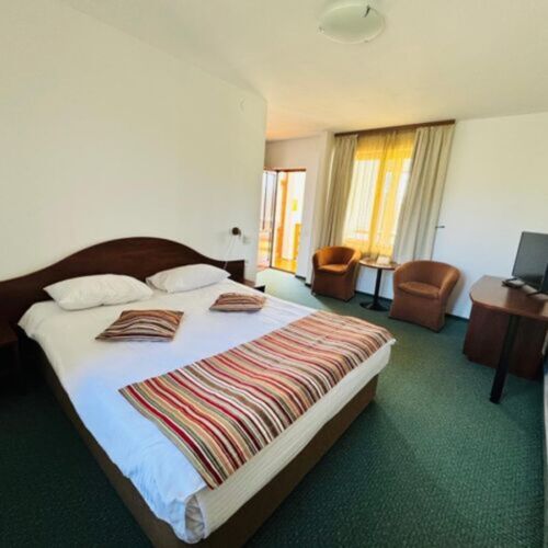 Apartament standard cu 2 camere pentru 4 pers.