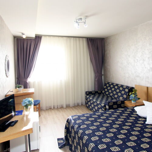 Camera dubla (se poate solicita pat suplimentar)