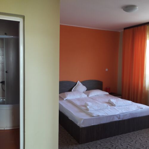 Suita cu vedere spre oraș cu 2 camere pentru 4 pers.