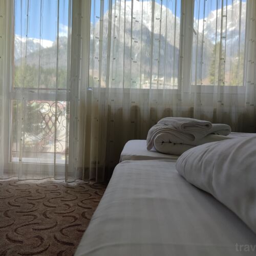 Camera dubla cu balcon