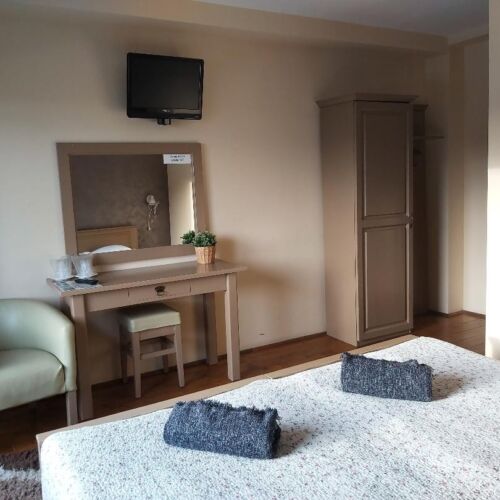 Camera twin cu balcon