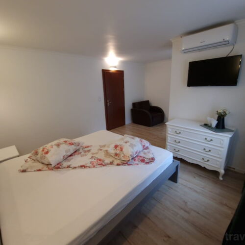 Apartament 4-osobowy z 2 pomieszczeniami sypialnianymi