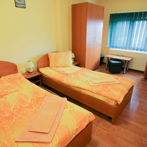 Camera  twin la etaj