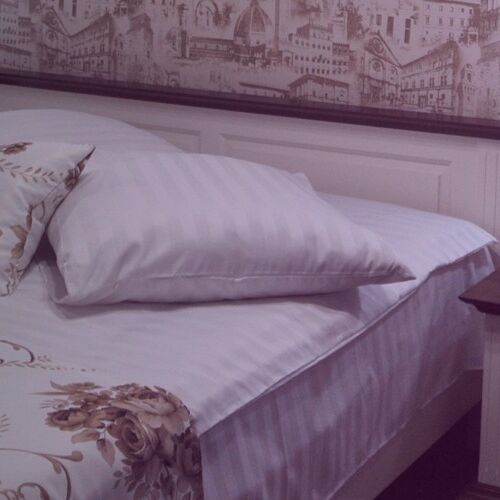 Camera dubla la etaj cu terasă