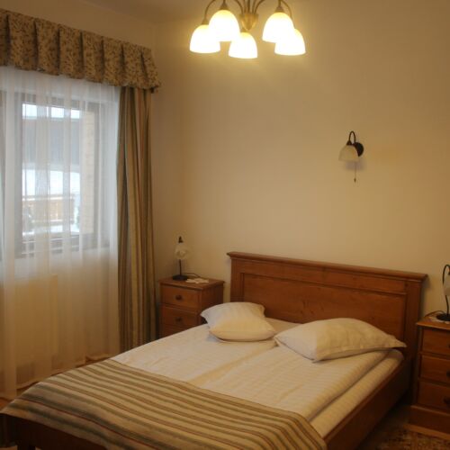 Camera dubla la parter (se poate solicita pat suplimentar)