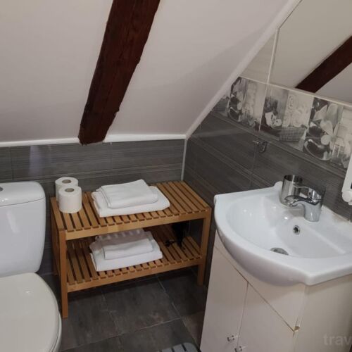 Camera dubla la mansardă