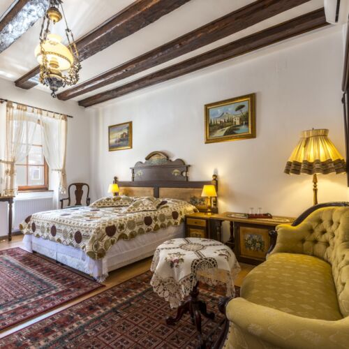 Executive Pokoj s klimatizací s manželskou postelí (s možností přistýlky)