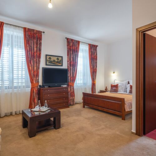 Camera cvadrupla family cu baie