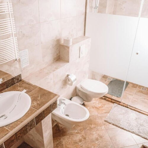 Apartament cu balcon cu 2 camere pentru 4 pers.