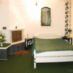 Izba s manželskou posteľou
