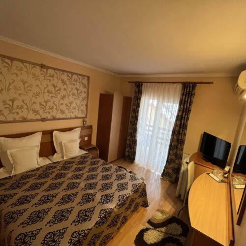 Pokój 2-osobowy Economy z balkonem