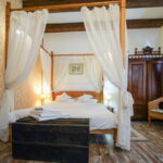 Romantik Apartmán s manželskou posteľou s 1 spálňou na poschodí