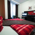 Lux  Pokoj s manželskou postelí (s možností přistýlky)