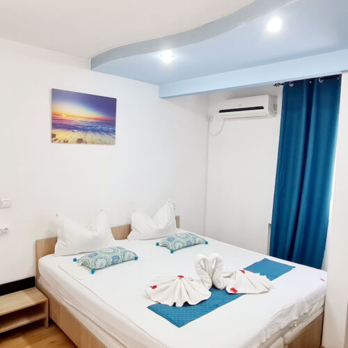 Economy Zweibettzimmer mit Badezimmer