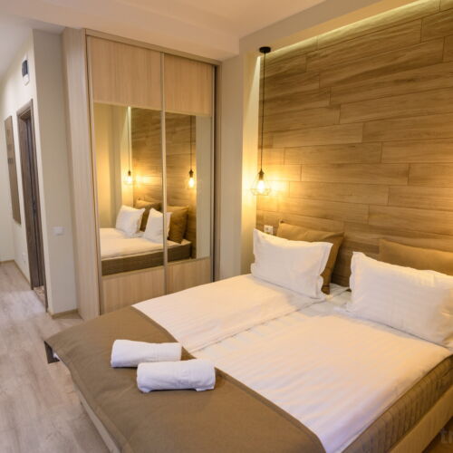 Camera dubla cu balcon