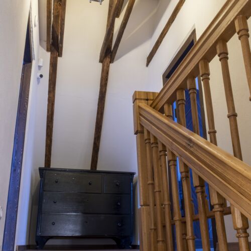 Camera twin mansardă