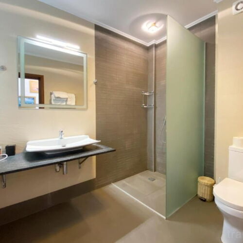 Apartament deluxe cu 2 camere pentru 3 pers.