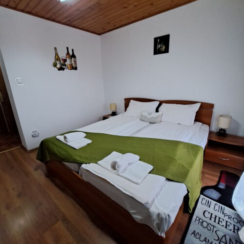 Camera twin confort la etaj