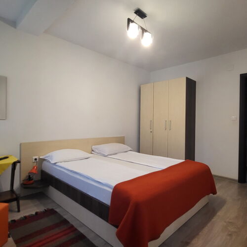 Apartament superior cu 1 camera pentru 4 pers.