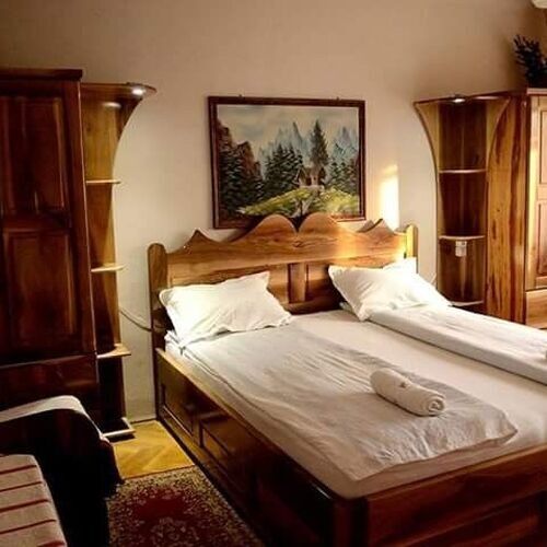 Camera dubla (se poate solicita pat suplimentar)