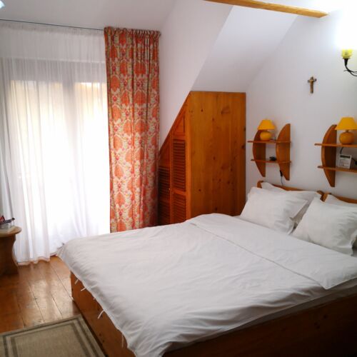 Camera dubla cu balcon cu balcon