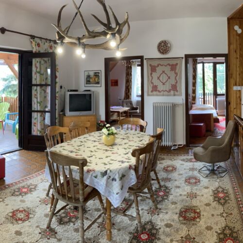 Apartament cu 3 camere pentru 9 pers. (se poate solicita pat suplimentar)