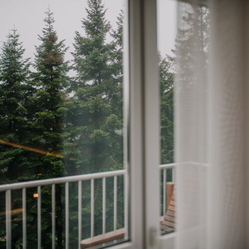 Camera dubla superioară cu pat dublu și balcon - Corp Grand Hotel (se poate solicita pat suplimentar)