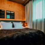 Junior Suita s koupelnou s manželskou postelí s 1 ložnicí (s možností přistýlky)