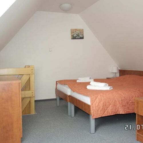 Pokój 4-osobowy z prysznicem z widokiem na góry