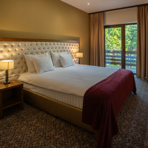 Camera twin cu balcon