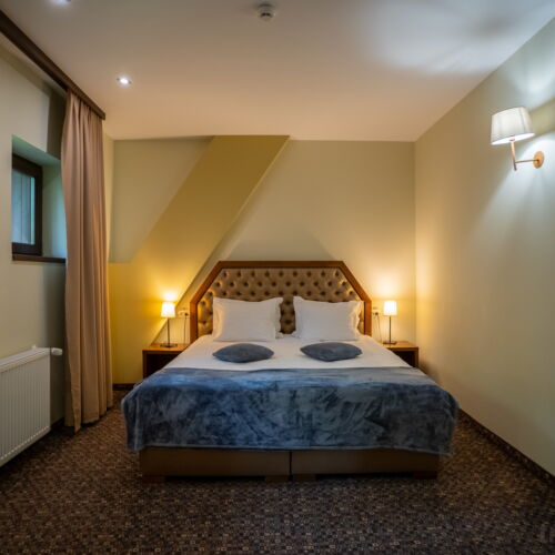 Apartament vip cu balcon cu 1 camera pentru 2 pers.