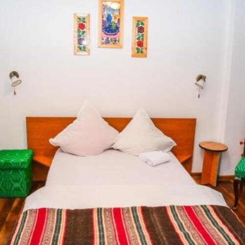 Camera dubla la etaj