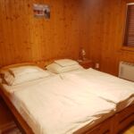 Chalet for 2 Persons ensuite with Terrace (extra bed available)