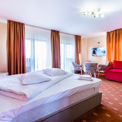 Pokoj s balkónem  s manželskou postelí