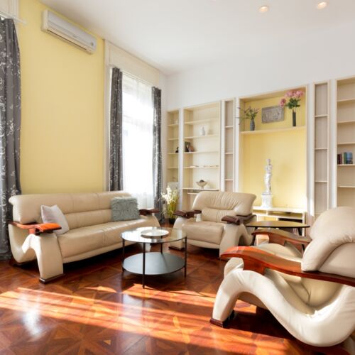 Suita exclusive palace cu 2 camere pentru 4 pers.