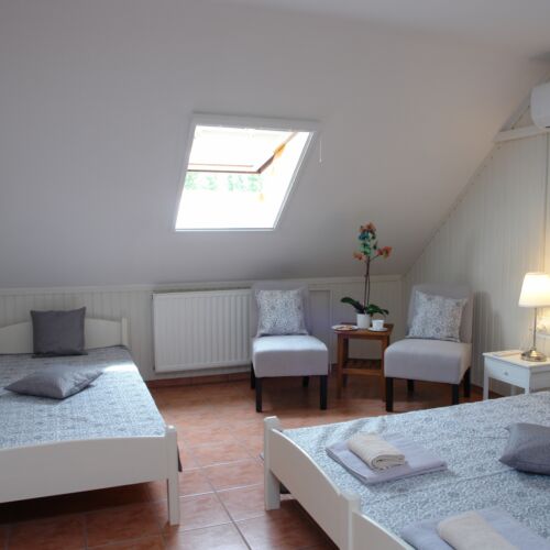 Pokój 3-osobowy na piętrze z widokiem na dziedziniec