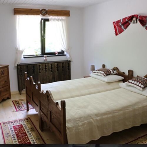 Apartament 4-osobowy z tarasem z 2 pomieszczeniami sypialnianymi