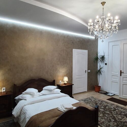 Pokój 2-osobowy Lux z łazienką (możliwa dostawka)