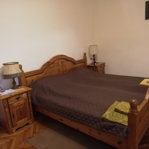 Whole House Art Double Room