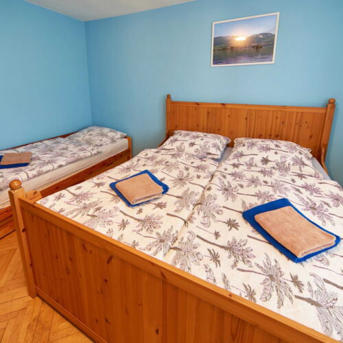 Standard Pokoj se sprchou pro 4 os. (s možností přistýlky)