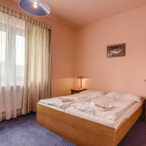 Pokoj se sprchou  pro 2 os. (s možností přistýlky)