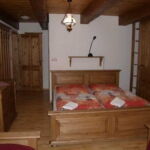Cottage for 7 Persons with Shower and Kitchen (extra beds available)