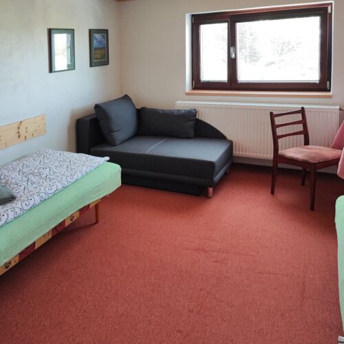 Twin Room with Shared Bathroom and Shared Kitchenette (extra bed available)