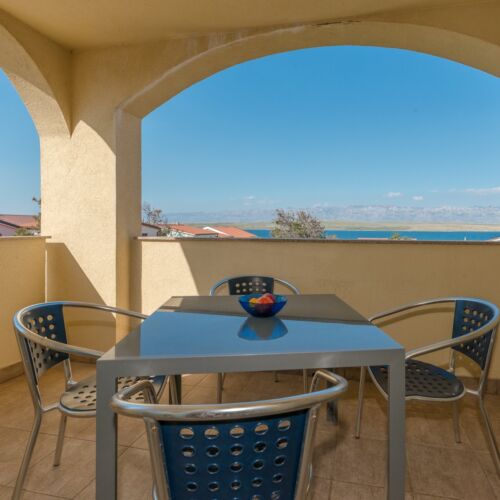 Apartament family cu vedere spre mare cu 2 camere pentru 4 pers.