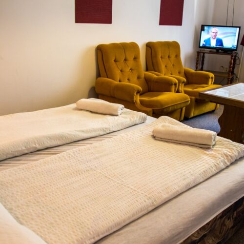 Tetőtéri kétágyas szoba