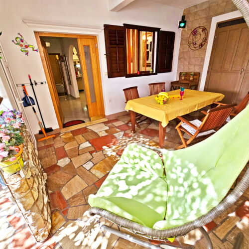 Sea View 2-Room Apartment for 5 Persons 