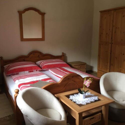 Apartament 4-osobowy z prysznicem z aneksem kuchennym z 1 pomieszczeniem sypialnianym (możliwa dostawka)