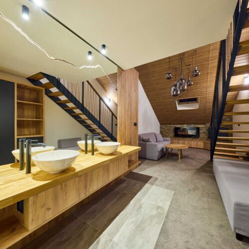 Apartament superior cu duș cu 2 camere pentru 5 pers.